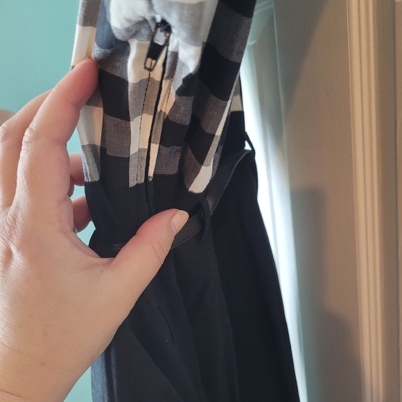 Dress - Picture 4 of 5